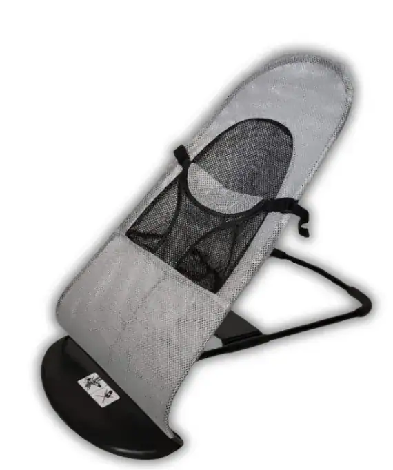 SILLA MECEDORA JM1135
